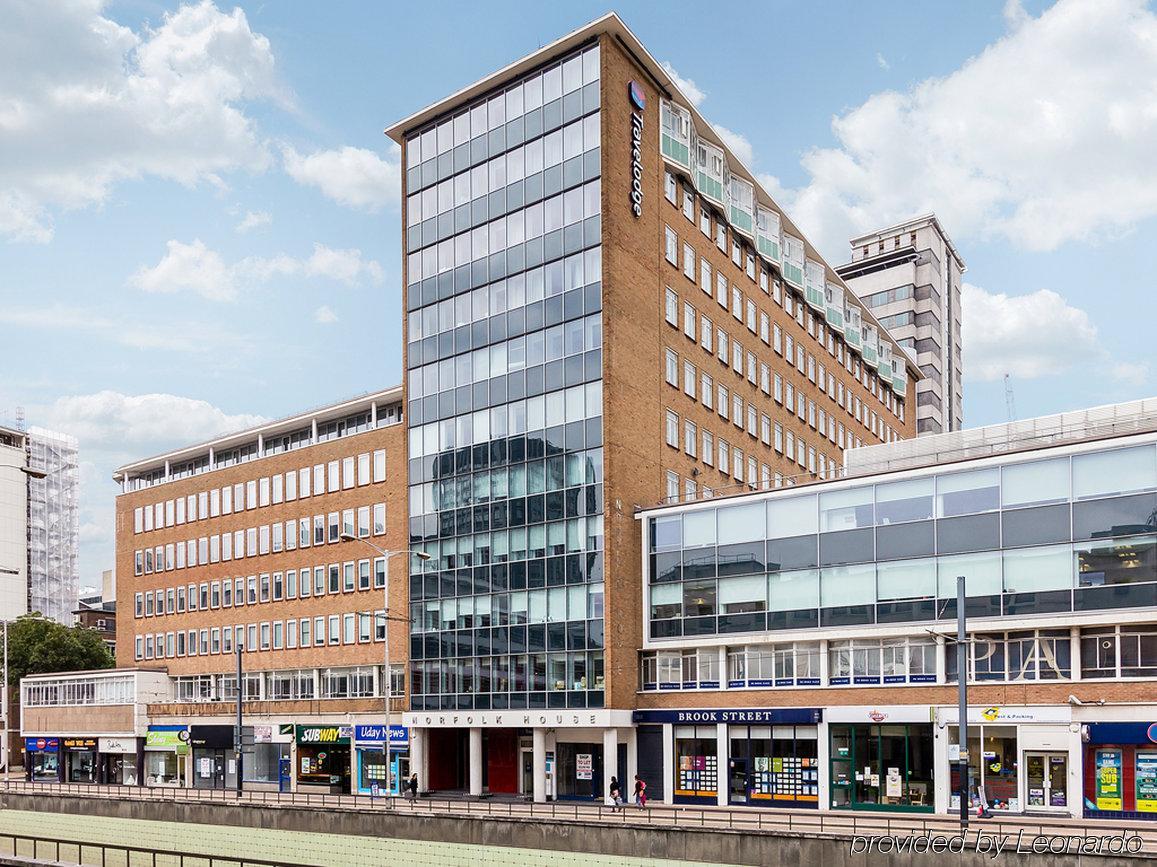 Travelodge Croydon Central Esterno foto