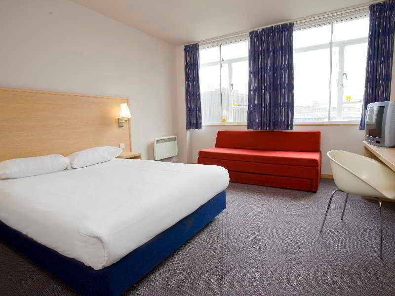 Travelodge Croydon Central Esterno foto