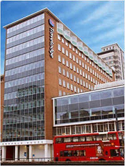 Travelodge Croydon Central Esterno foto