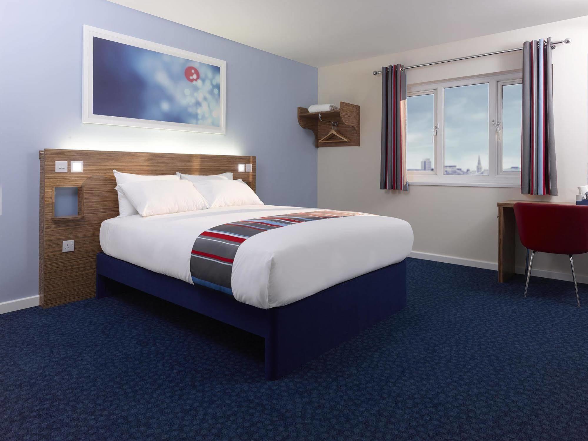 Travelodge Croydon Central Esterno foto