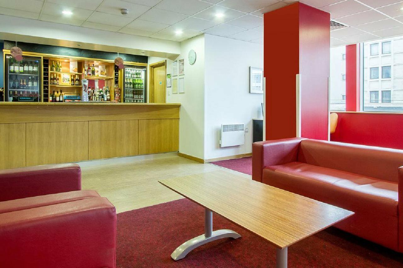 Travelodge Croydon Central Esterno foto